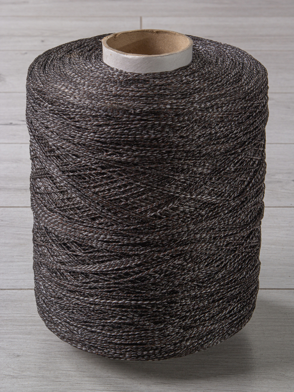 Нитка 39018 - BLACK